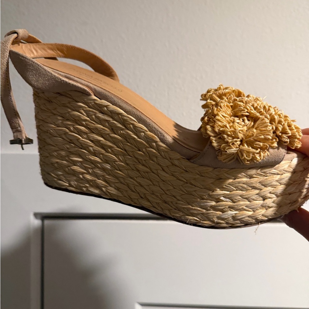 Paloma Barcelo Cream Wedge Sandals